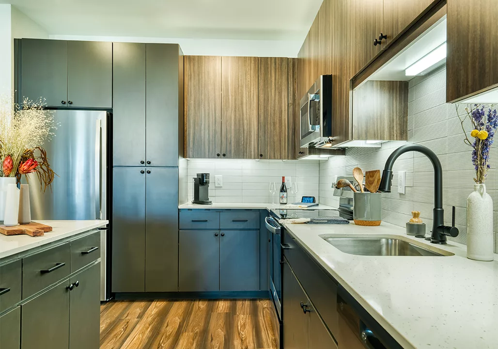 Callia kitchen with two-toned cabinets